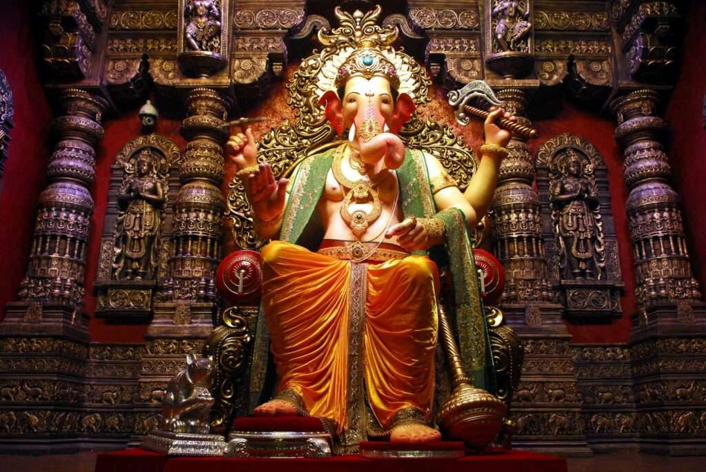 Kay Aahe  Lalbag Cha Raja Cha Itihas ?