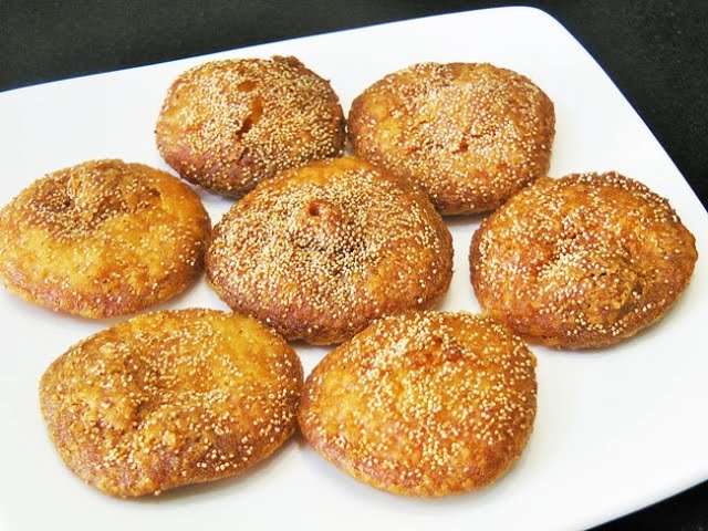 Sakhreche Anarse Kase Karave Recipe In Marathi