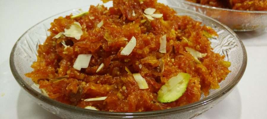 Gajar Halwa in Cooker Recipe in Marathi